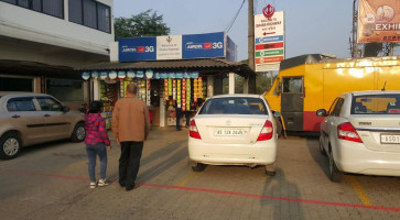 Dhaba Highway outside