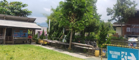 Kampung Toga Villa Resto outside