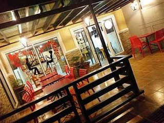 He+brew Cafe Bistro