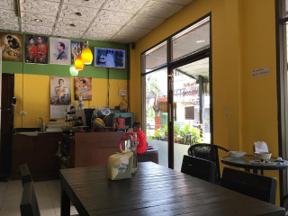 Suanrommai Padthai Cafe