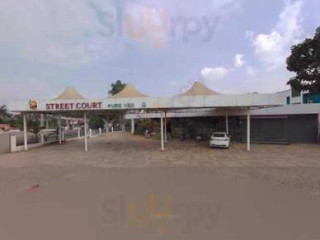 Street Court Pure Veg