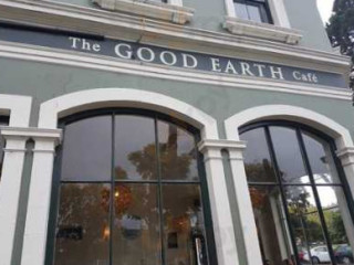 The Good Earth CafÉ