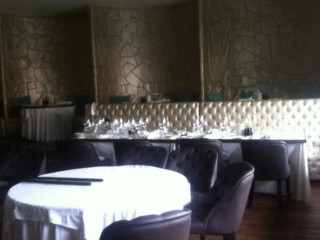Caviar Restaurant And Champagne Bar