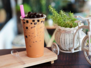 Modern Stand Lane Yuen Long