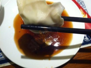 Dōng Fāng Jiǎo Zi Wáng Chóng Qìng Lù Diàn