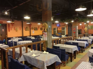 Jiǔ Jiǔ Dī Shuǐ Dòng Mào Míng Nán Lù Diàn