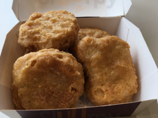 マクドナルド 16hào Bā Qiān Dài Cūn Shàng Diàn