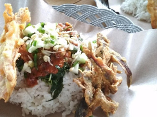 Warkop Idola Nasi Pecel Iwak Kali