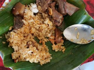 Sarapan Pagi Nasi Gandul Pak Gito