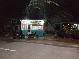 Soto Ayam Lamongan Mak Nyuus