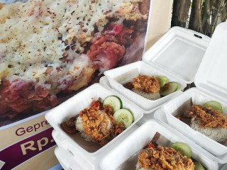 Warung Geprek Sambel Korek Kanal Titi Kuning