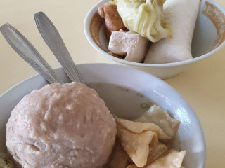 Bakso Sanggar Bu Lilik