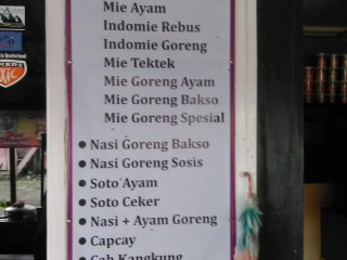 Warung Barak Nginep Dan Cafe Riung Cuppy Coffee Dan Catering Cibodas