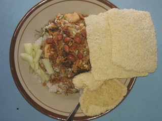 Nasi Tahu Tombo Luwe