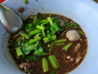 ร้านก๋วยเตี๋ยวเรือแม่ประไพ