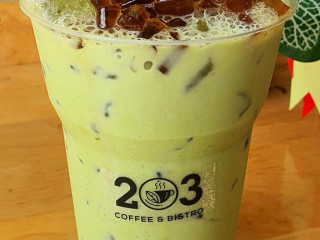 ร้านกาแฟ 203 ไอแอมพิซซ่า ลาดยาว