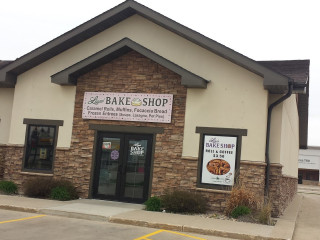 Rodrigues Fast Food And Snacks Corner