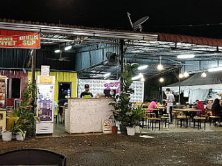 Makan Station