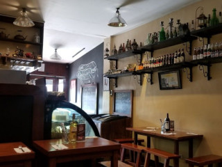 Poco Deli