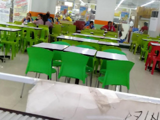 Two Pairs Food Joint