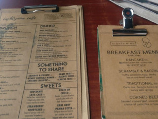 Eightynine Cafe