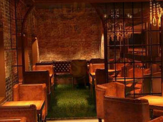 Warehouse Cafe