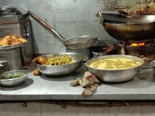 Samadhan Vada Vikri Kendra