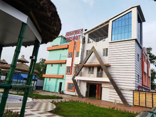 Highway Resort